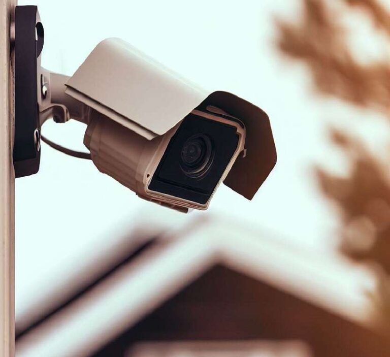 How to Spot a Fake Security Camera
